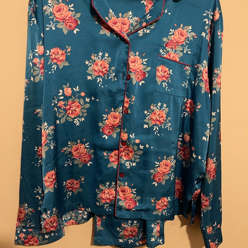 Muk Luks Teal Floral Pajama Set